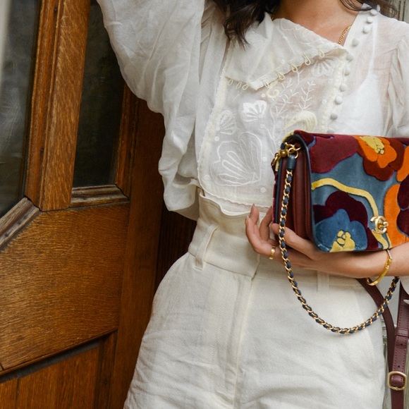 Chanel Velvet Limited Edition Camellia Flap Bag - Picture 4 of 4